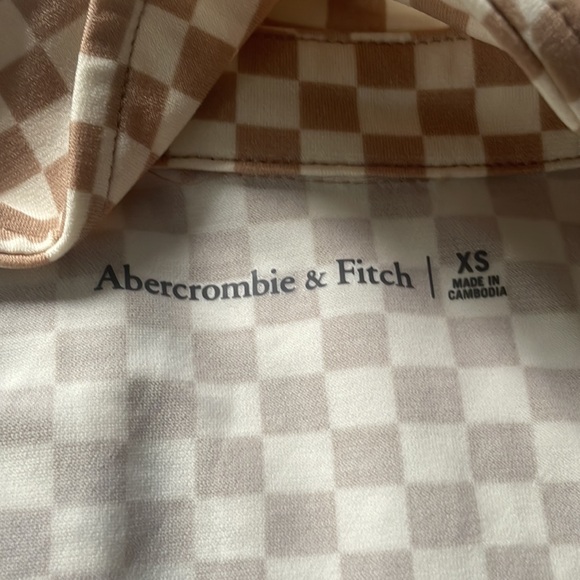 Checkered button up - Picture 3 of 4